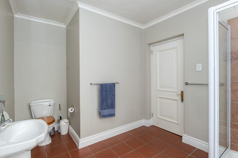 4 Bedroom Property for Sale in Constantia Western Cape
